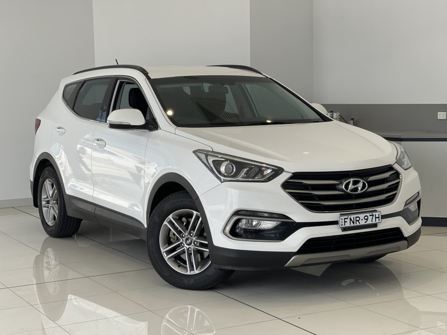 2017 Hyundai Santa Fe Active Wagon Image 1