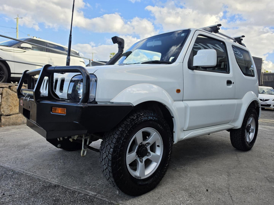 2012 Suzuki Jimny SN413 T6 Sierra SUV Image 3