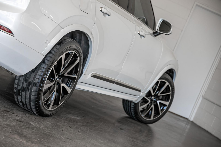 2020 Volvo XC90 L Series D5 Inscription SUV Image 7
