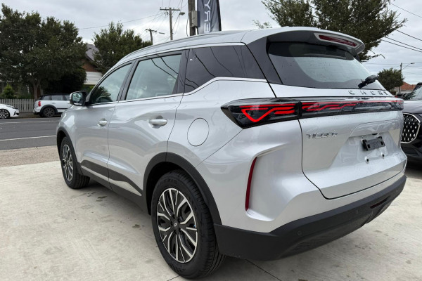 2026 Chery Tiggo 7 T32 Super Hybrid Ultimate SUV Image 3