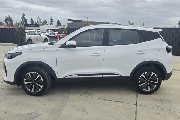 2026 Chery Tiggo 4  Hybrid Ultimate SUV Image 4