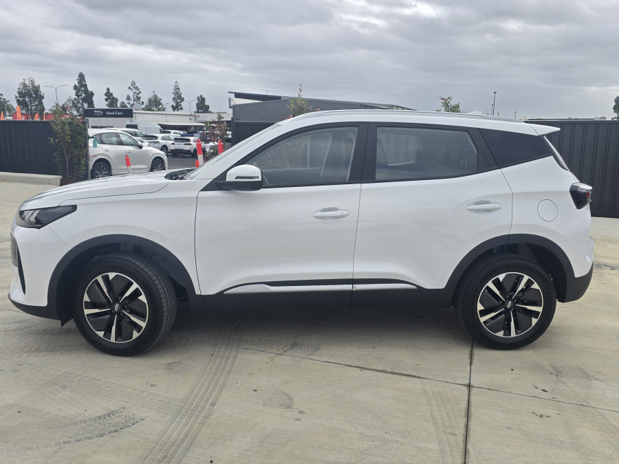 2026 Chery Tiggo 4  Hybrid Ultimate SUV Image 4