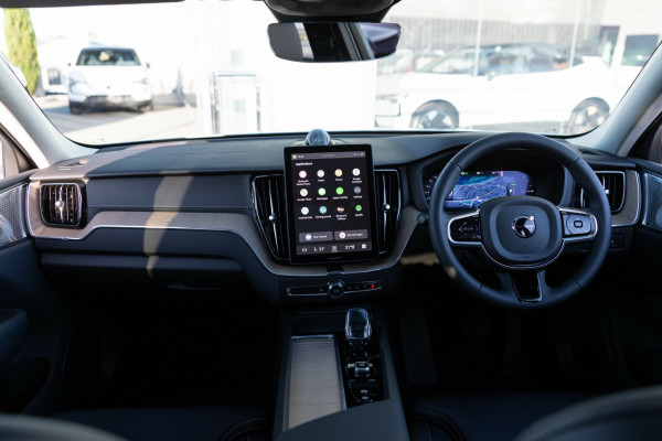 2026 Volvo XC60 UZ Ultra T8 Plug-in Hybrid Dark SUV Image 5