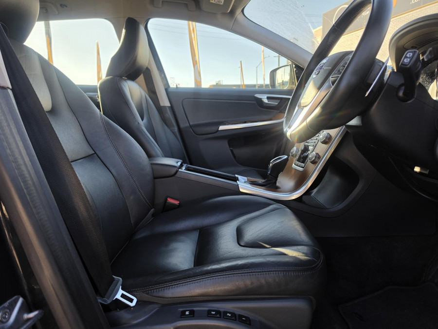 2016 Volvo XC60 UZ T5 Luxury SUV Image 22
