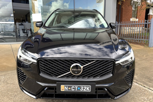 2026 Volvo XC60 UZ Ultra T8 Plug-in Hybrid Dark SUV Image 2