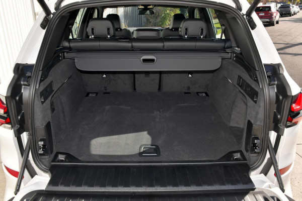 2025 BMW X5 G05 LCI xDrive40i M Sport SUV image 23