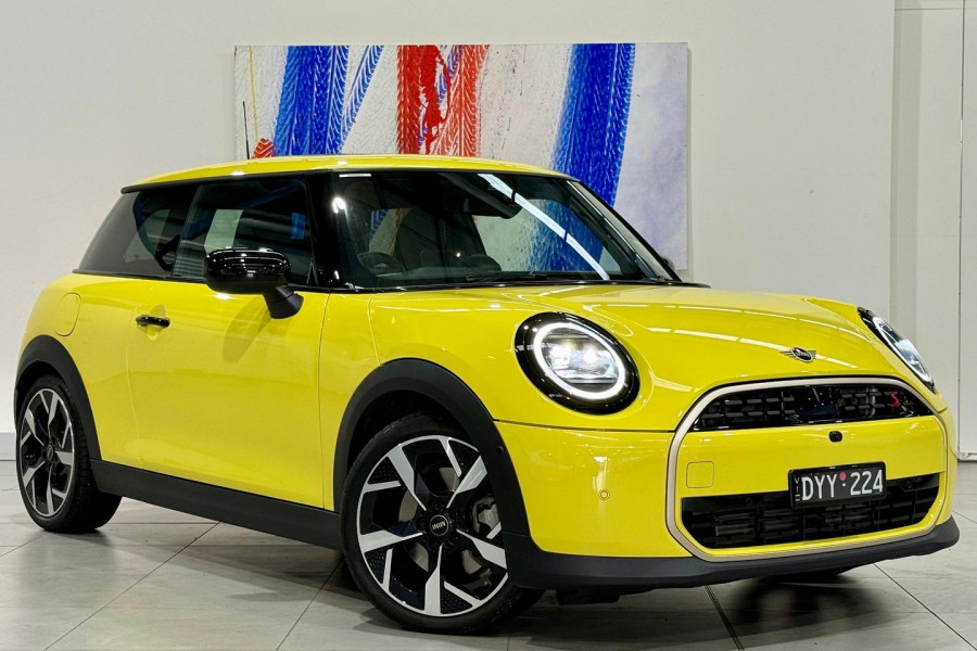 2025 MINI Cooper F65 S Favoured Hatch