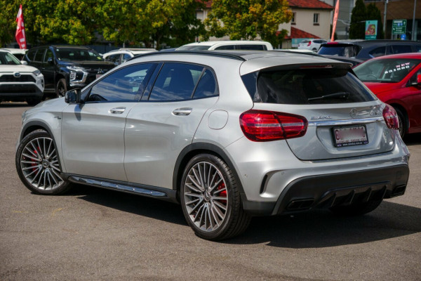2017 Mercedes-Benz GLA 45 AMG 4MATIC Hatch Image 2