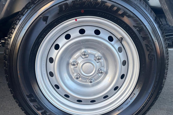 2026 MY25.5 Isuzu D-MAX RG SX High Ride Cab Chassis Image 4