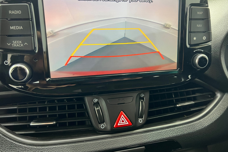 2018 Hyundai i30 PD Active Hatch Image 17