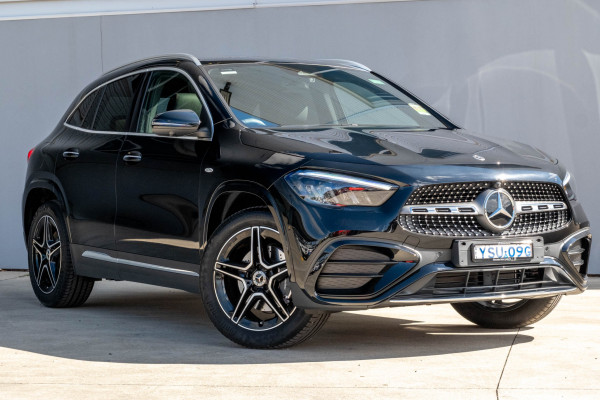 Mercedes-Benz GLA-Class GLA250 e with EQ hybrid technology H247