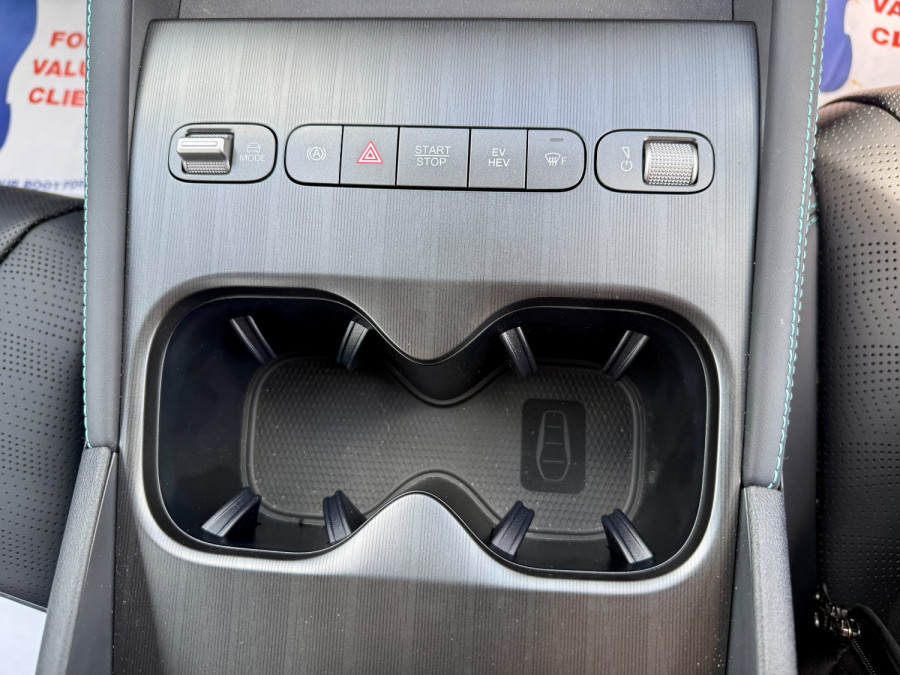 2026 BYD Seal 6  Premium Wagon Image 15
