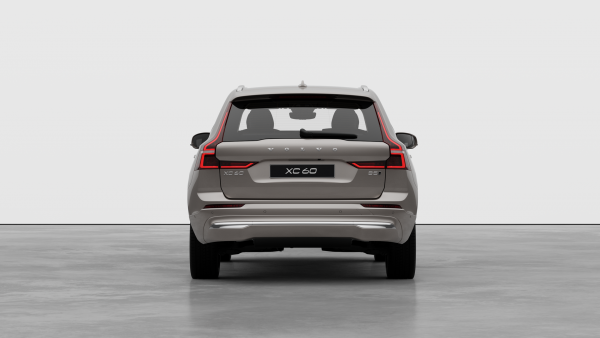 2026 Volvo XC60 UZ Plus B5 Bright SUV image 4