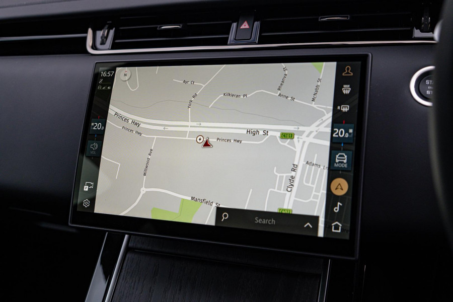 2026 MY26.5 Land Rover Range Rover Evoque L551 P300e Autobiography SUV