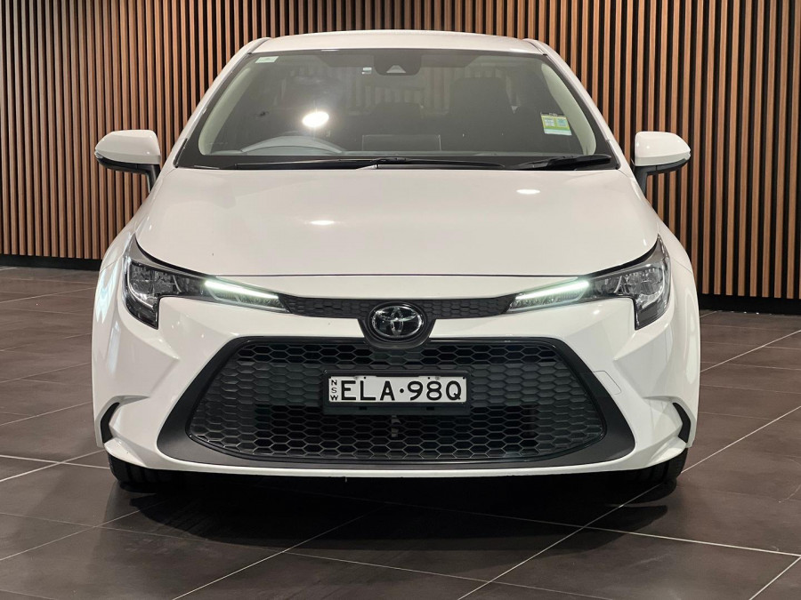 2020 Toyota Corolla ZRE SX Sedan Image 3