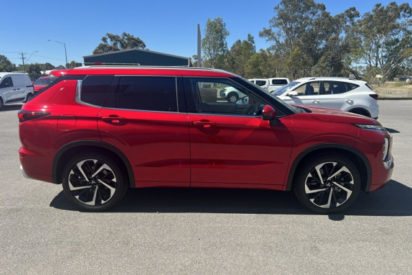 2024 Mitsubishi Outlander ZM Exceed SUV