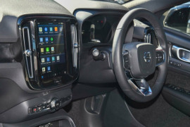 2023 Volvo C40 XK Recharge Twin SUV image 17