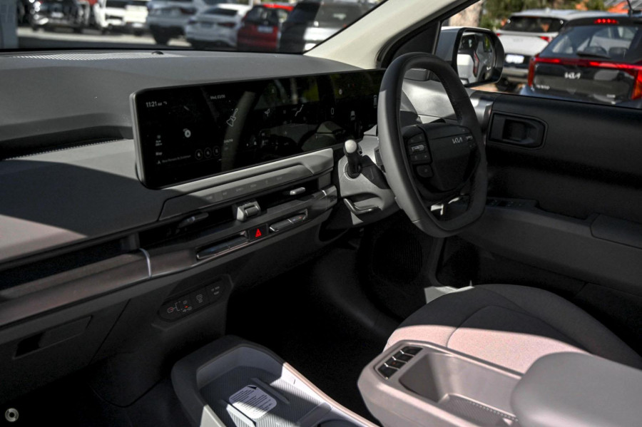 2026 Kia EV3 SV Air Standard Range SUV Image 6