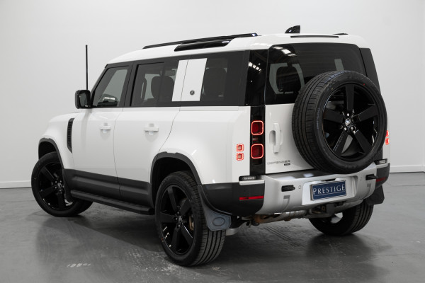 2021 Land Rover Defender L663 110 D300 SE SUV Image 13