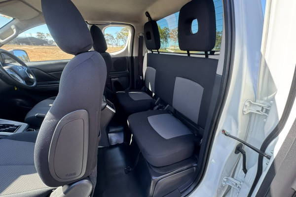 2022 MY23 Mitsubishi Triton MR GLX+ Ute Image 12