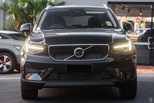 2026 Volvo XC40 XZ Plus B4 SUV Image 2