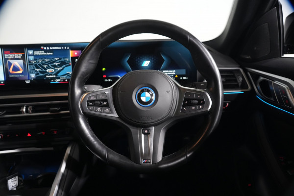 2023 BMW i4 eDrive40 M Sport Coupe Image 15