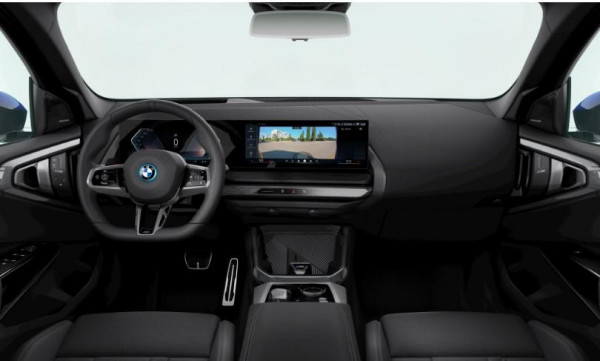 2025 BMW X3 G45 30e xDrive SUV image 2