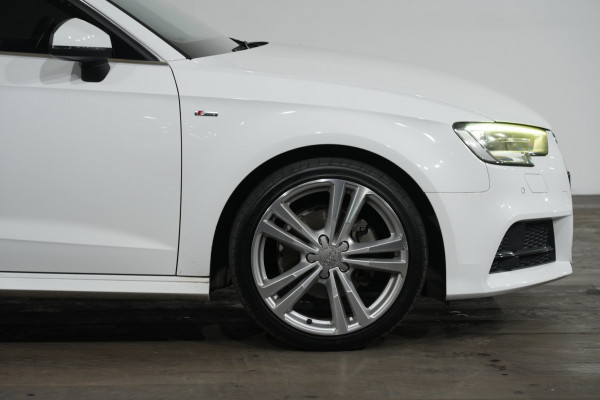 2019 Audi A3 35 TFSI Hatch Image 4