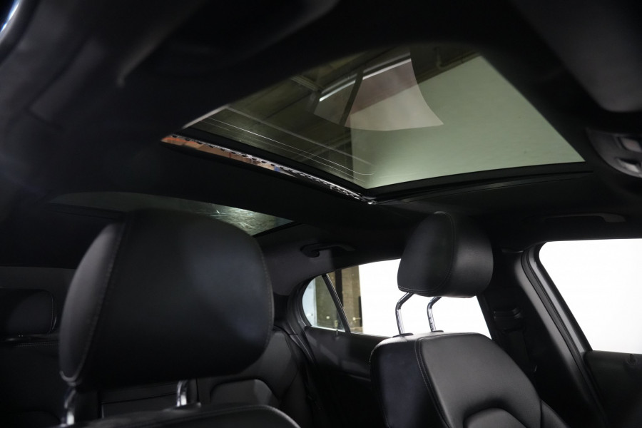 2018 Mercedes-Benz GLA-Class 180 SUV Image 21