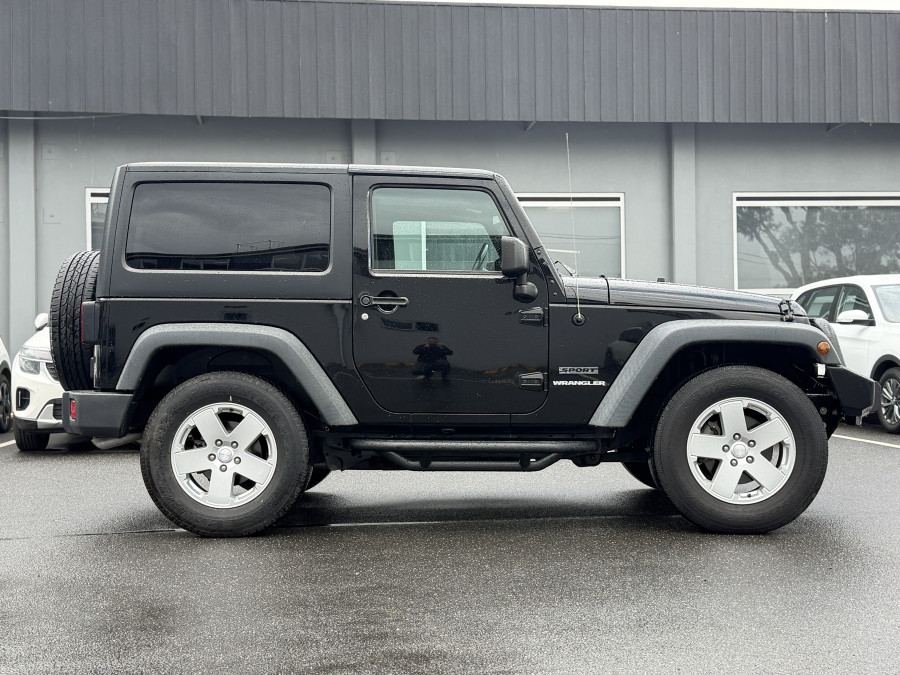 2017 Jeep Wrangler JK Sport SUV Image 4