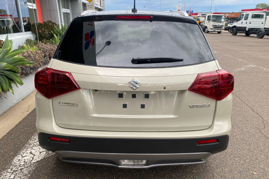 2024 Suzuki Vitara  Wagon Image 7