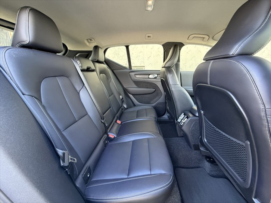 2023 Volvo XC40 XZ Plus B4 SUV Image 11