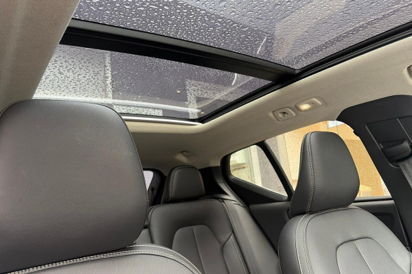 2025 MY26 Volvo XC40 XZ Plus B4 SUV Image 18