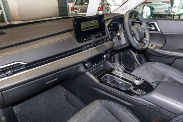2025 Mitsubishi Outlander ZM Aspire SUV Image 6
