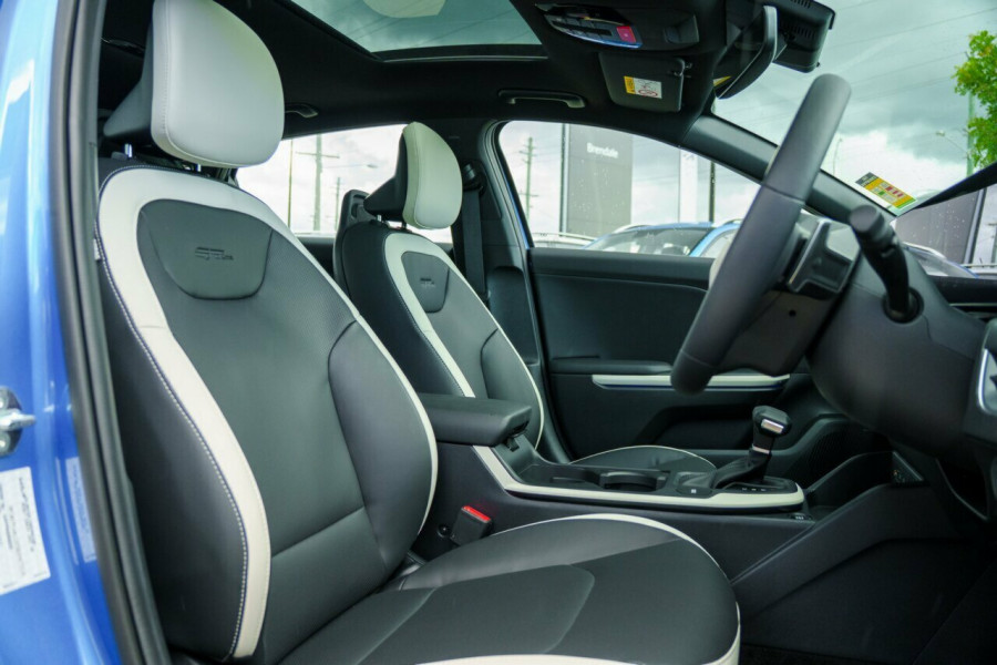 2025 Kia K4 CL4m GT-Line Sedan Image 17