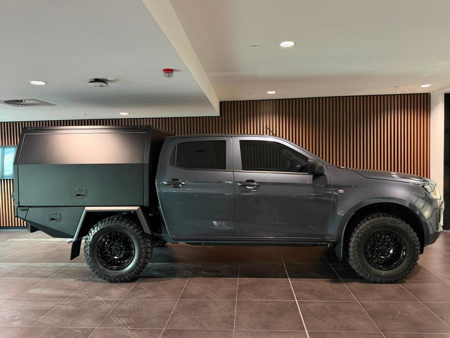 2026 MY25.5 Isuzu D-MAX RG SX Cab Chassis Image 3