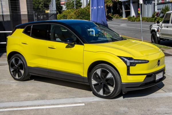 2024 MY25 Volvo EX30  Twin Motor Performance Ultra SUV Image 5