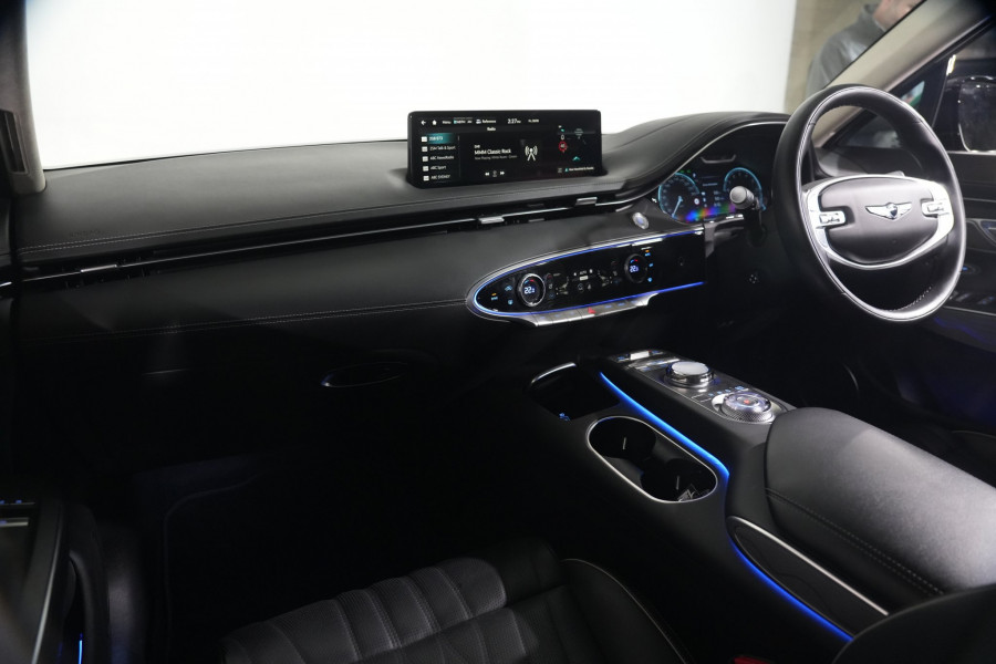 2024 Genesis GV70 2.5t SUV Image 11