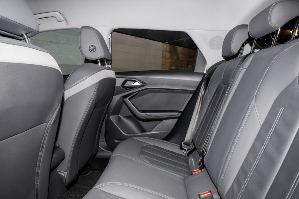 2020 Audi A1 GB 40 TFSI S line Hatch image 9