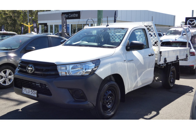 2021 Toyota HiLux TGN121R WORKMATE 4X2 Cab Chassis Image 3