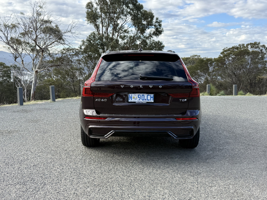 2025 MY26 Volvo XC60 UZ Plus T8 Plug-in Hybrid Dark SUV Image 6
