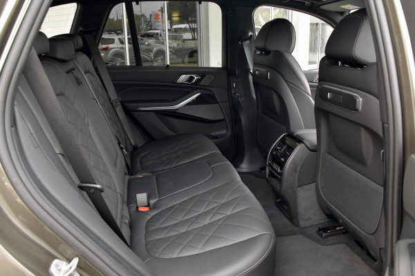 2025 BMW X5 G05 LCI xDrive30d M Sport SUV image 5