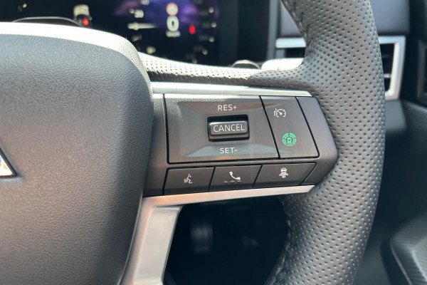 2025 Mitsubishi Outlander ZM Exceed SUV Image 24