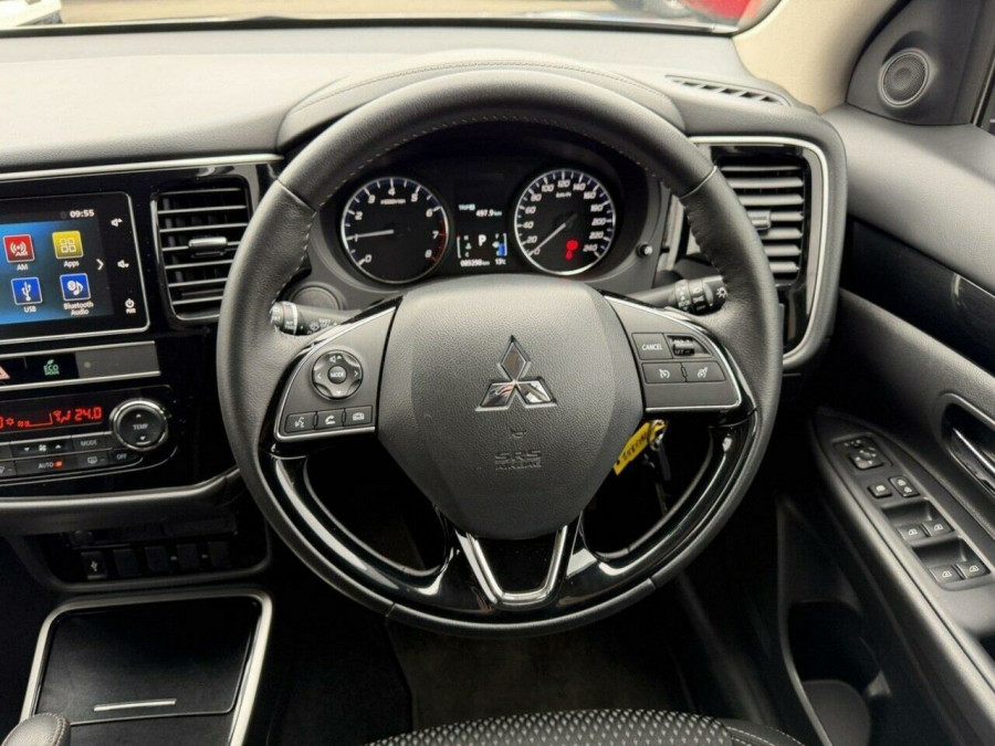 2019 Mitsubishi Outlander ZL ES SUV Image 11