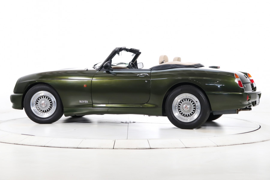 1996 MG RV8 Rover Coupe Image 3