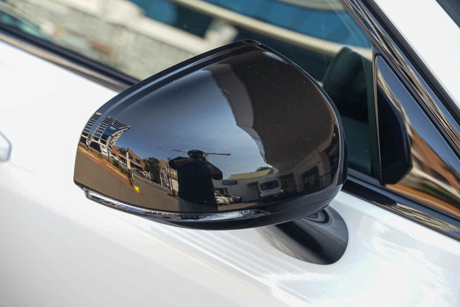 2019 MY20 Volvo S60 Z Series T5 R-Design Sedan Image 19