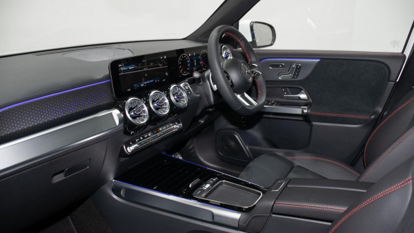 2026 Mercedes-Benz GLB-Class X247 GLB200 SUV image 8