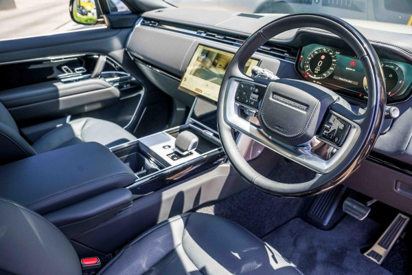 2024 MY25 Land Rover Range Rover L460 D350 Autobiography SUV image 6