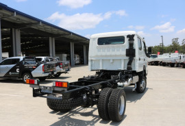 2019 Fuso Canter CREW CAB 4X4 Cab chassis