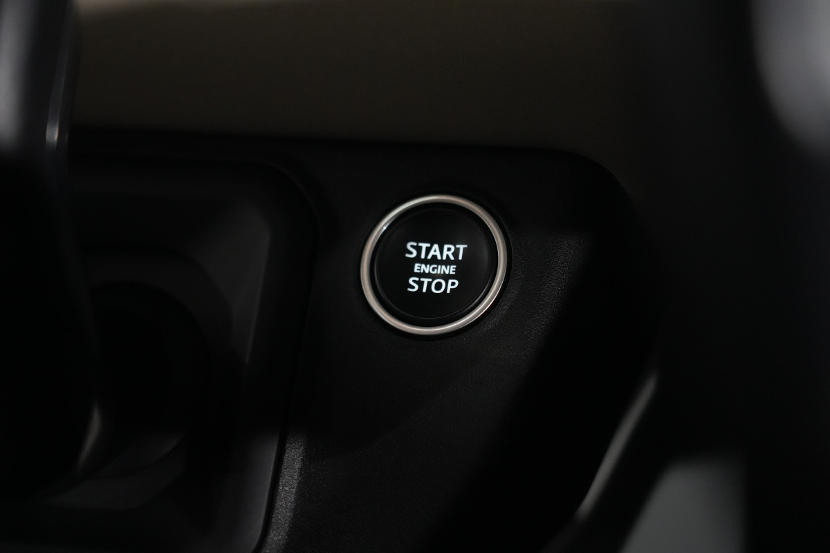 2022 Land Rover Defender L663 110 P400 SE 7 SEATER SUV